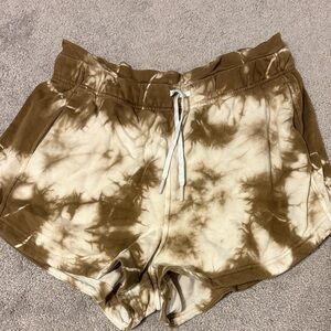 lululemon athletica Brown Tie-Dye Athletic Shorts size 12